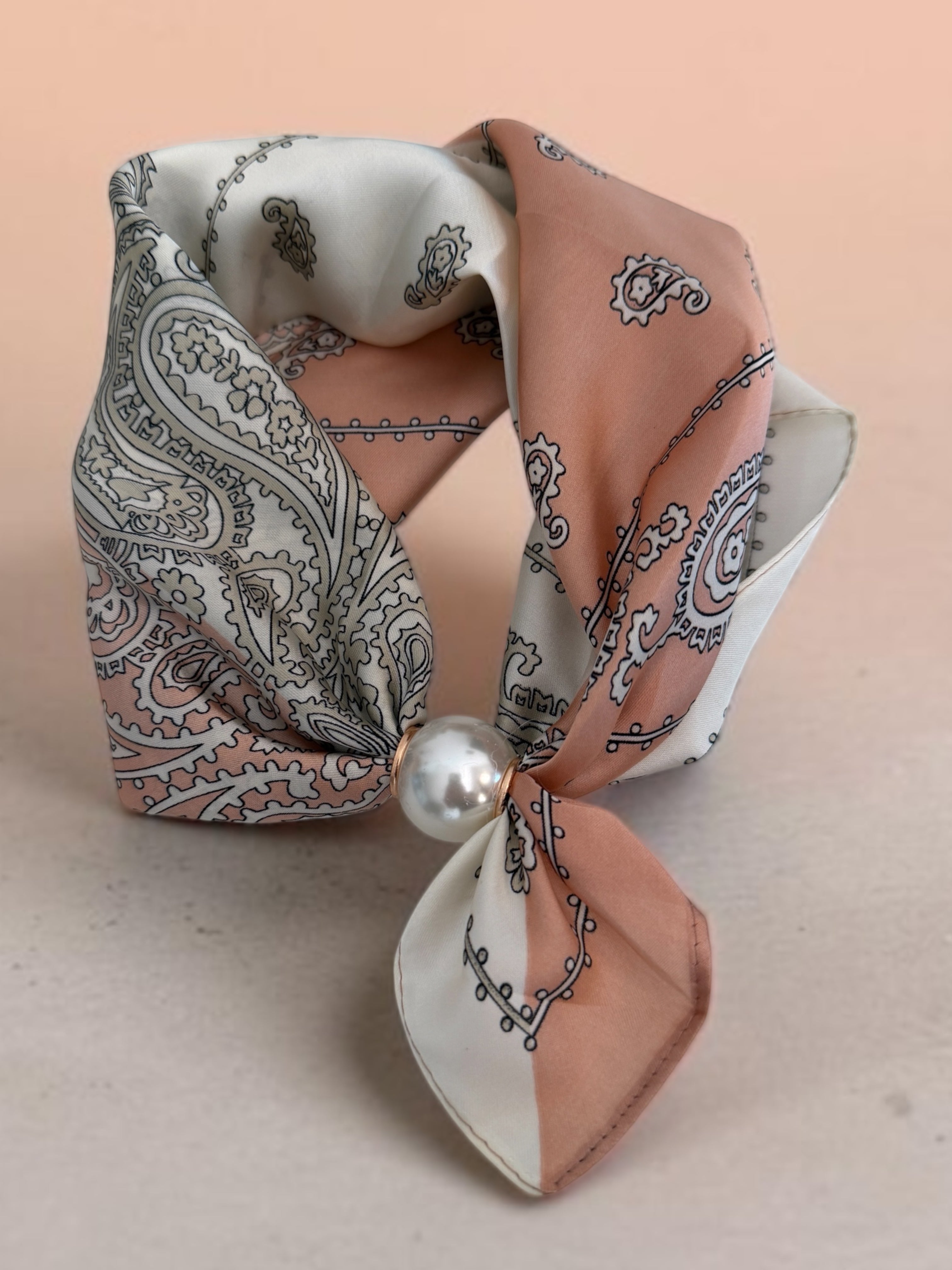 Girocollo Foulard a Clip