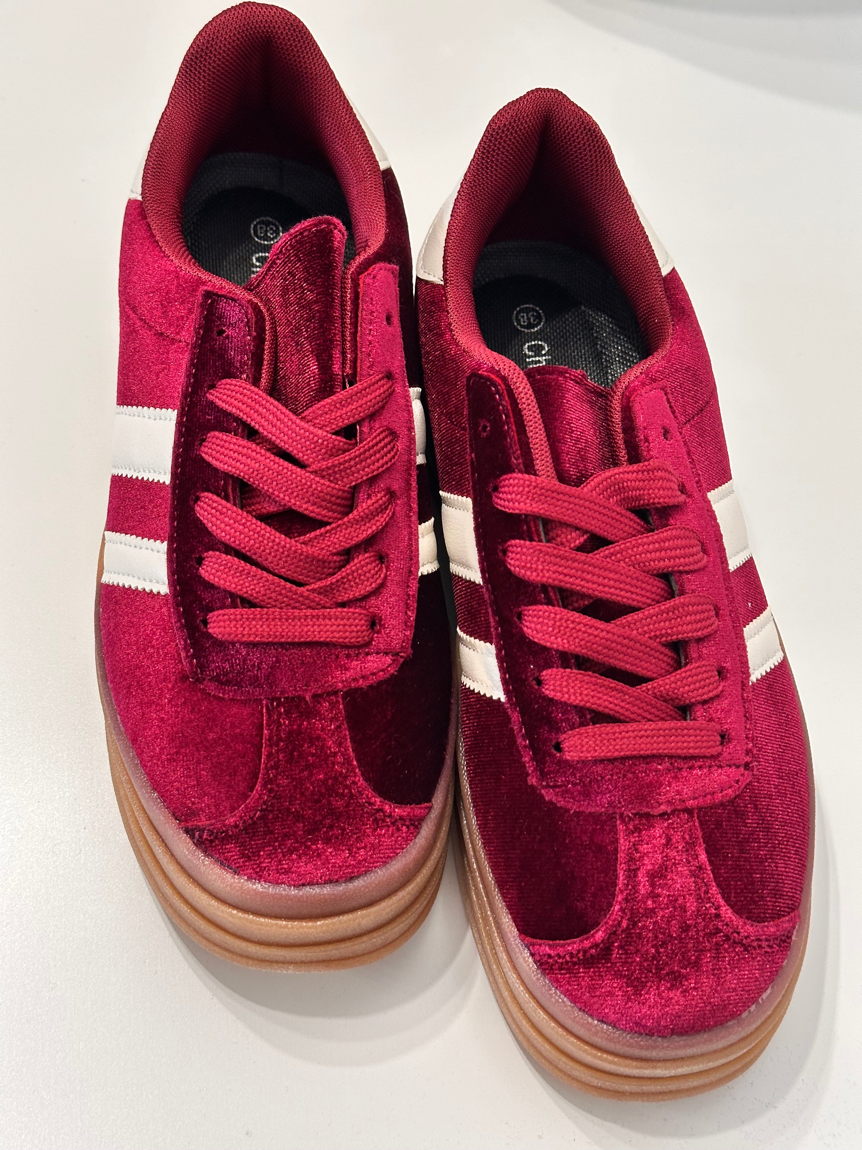 Sneakers Chic Wine