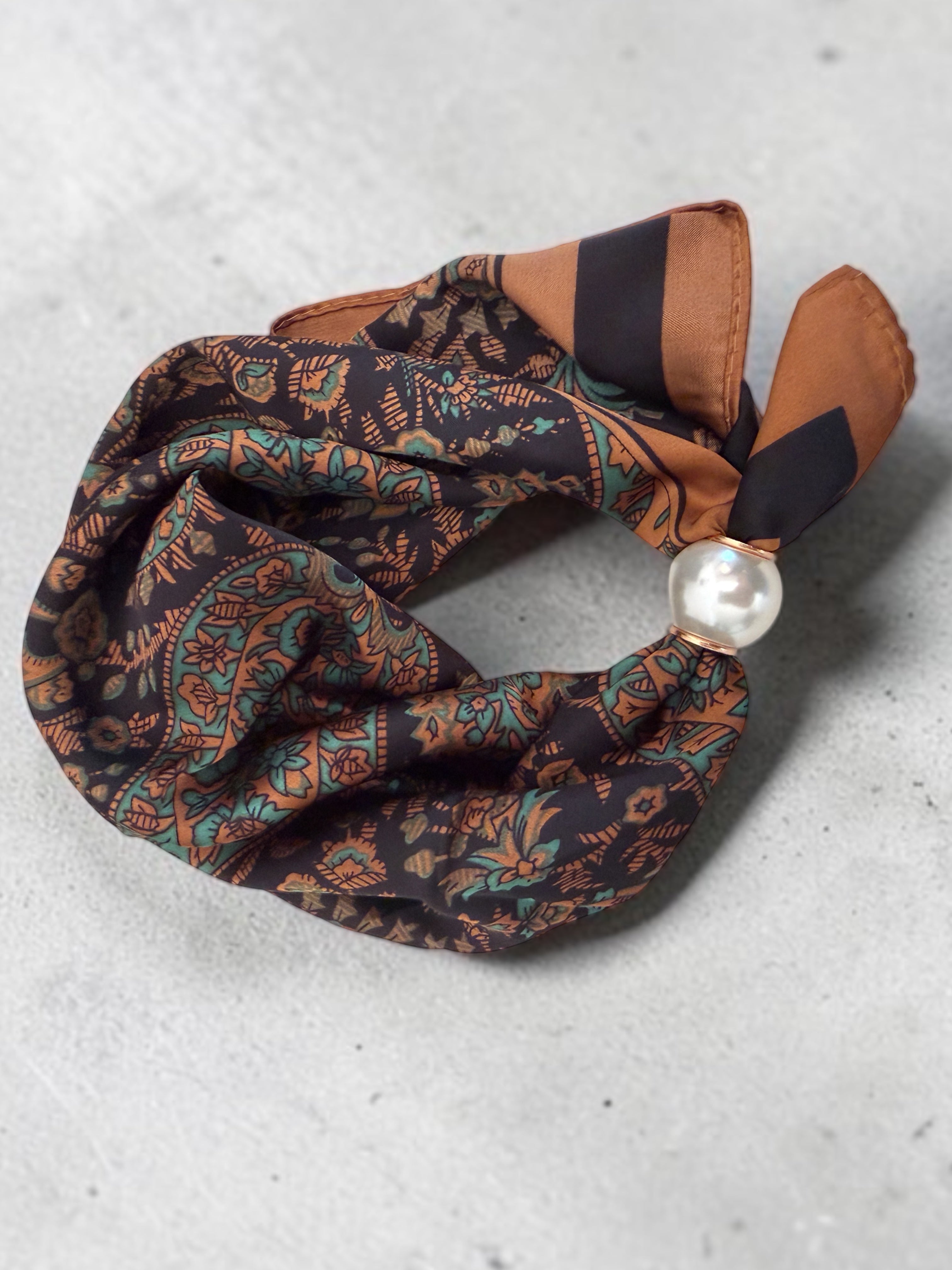 Girocollo Foulard a Clip